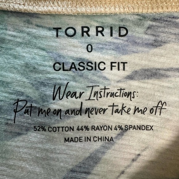 Torrid Palm Print Classic Soft Slub Crew Neck Tee Size 0/LARGE - Picture 9 of 10